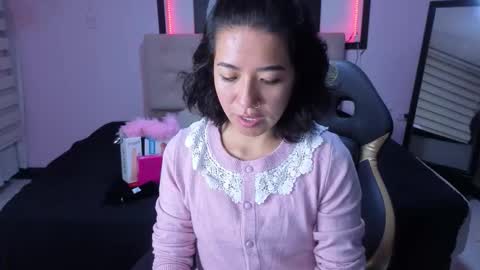 Snapshot of lynn_turner_ chatting on 15, 2, 2026 lynn_turner_ online show from 15, 2, 2026