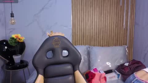 Snapshot of lynn_turner_ chatting on 19, 2, 2026 lynn_turner_ online show from 19, 2, 2026