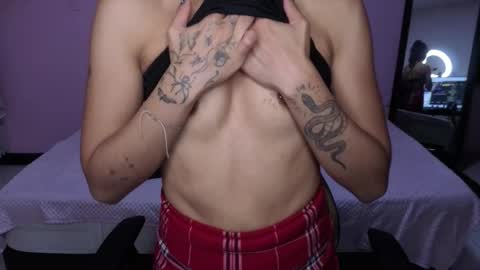 Snapshot of lynn_turner_ chatting on 4, 3, 2026 lynn_turner_ online show from 4, 3, 2026