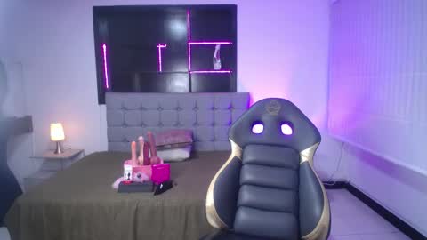 Snapshot of lynn_turner_ chatting on 19, 3, 2026 lynn_turner_ online show from 19, 3, 2026