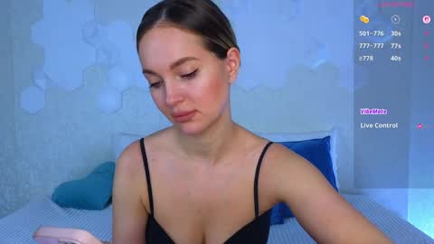 Lana online show from 10, 4, 2026