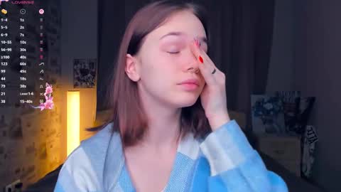 Cozy Lynns room online show from 2, 2, 2026