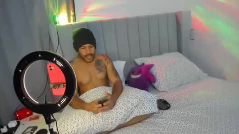 Lyon Dark online show from 6, 10, 2025