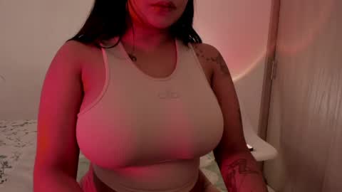 Emilia  online show from 5, 5, 2026