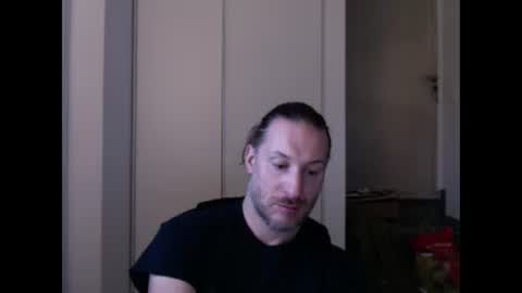 Snapshot of m4rduk81 chatting on 3, 1, 2025 m4rduk online show from 3, 1, 2025