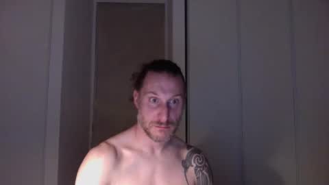 Snapshot of m4rduk81 chatting on 5, 11, 2025 m4rduk online show from 5, 11, 2025