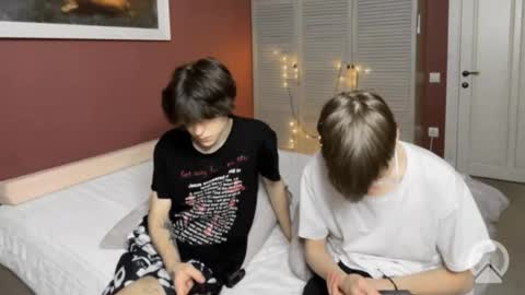 Michael and Kai online show from 25, 10, 2025