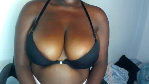 m_tits3 online show from 16, 9, 2025