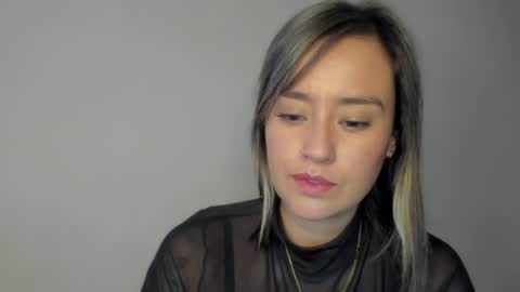 Snapshot of macarenax chatting on 8, 1, 2025 Maca online show from 8, 1, 2025