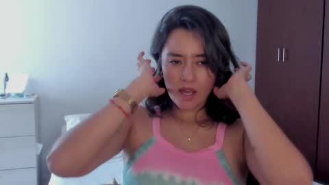 Snapshot of macarenax chatting on 25, 9, 2025 Maca online show from 25, 9, 2025