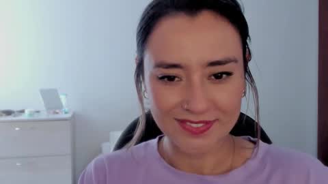 Snapshot of macarenax chatting on 26, 9, 2025 Maca online show from 26, 9, 2025