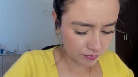 Snapshot of macarenax chatting on 2, 10, 2025 Maca online show from 2, 10, 2025