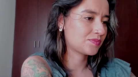 Snapshot of macarenax chatting on 7, 11, 2025 Maca online show from 7, 11, 2025