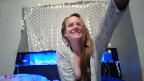 Snapshot of maceyloves chatting on 1, 5, 2026 maceyloves online show from 1, 5, 2026