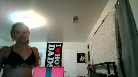 maceyloves online show from 29, 5, 2026