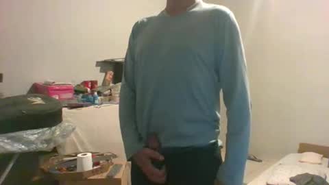 Snapshot of machoalex chatting on 12, 5, 2026 MACHOLIVRE online show from 12, 5, 2026