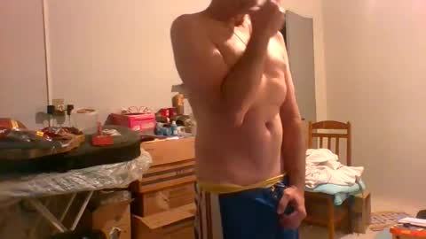 Snapshot of machoalex chatting on 8, 6, 2026 MACHOLIVRE online show from 8, 6, 2026