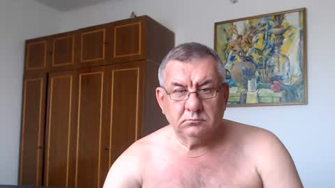 Macho online show from 5, 8, 2026