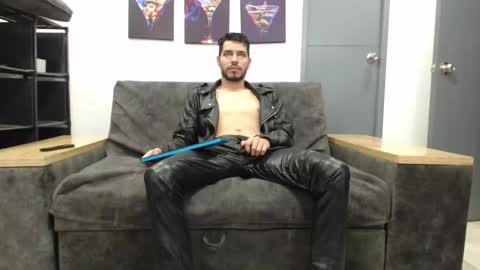 instagram mackdanielsx online show from 23, 9, 2025