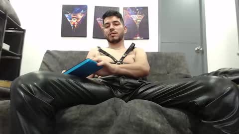 instagram mackdanielsx online show from 21, 11, 2025