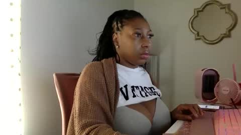 madam_glam online show from 29, 4, 2026