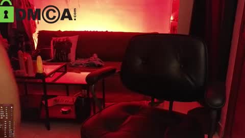 Madame La online show from 18, 10, 2025