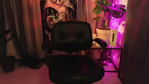 Madame La online show from 29, 7, 2026