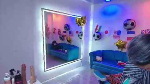 Madame Scarllet  online show from 14, 7, 2026