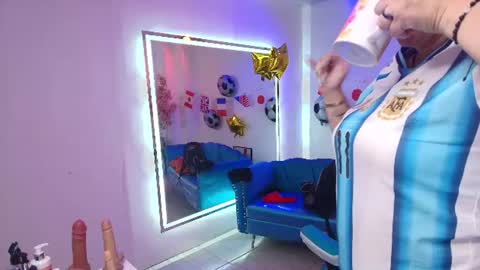 Madame Scarllet  online show from 15, 7, 2026