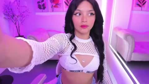maddie_t18 online show from 15, 7, 2026