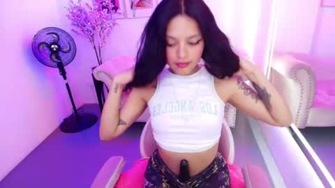 maddie_t18 online show from 4, 8, 2026