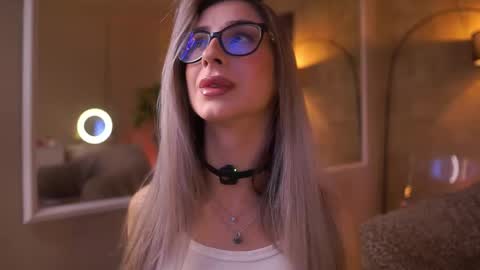 Maddie online show from 20, 4, 2026
