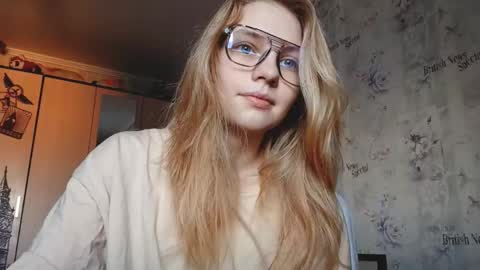 Snapshot of maddiecager chatting on 3, 3, 2026 Emma online show from 3, 3, 2026