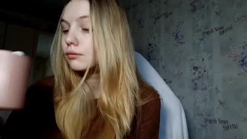 Snapshot of maddiecager chatting on 23, 3, 2026 Emma online show from 23, 3, 2026