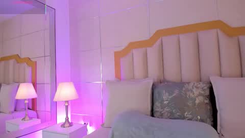    online show from 14, 12, 2025