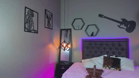 Maddie online show from 9, 2, 2025