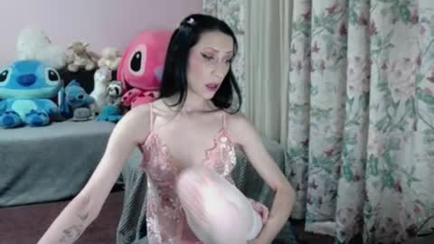 Maddison Summer online show from 26, 6, 2026