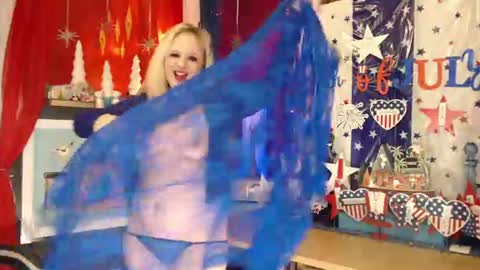 MaddisonRae online show from 11, 6, 2026