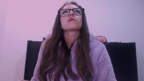 Snapshot of maddy_14 chatting on 12, 11, 2025 Maddy UwU online show from 12, 11, 2025