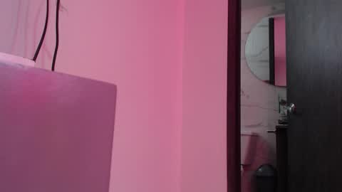 Snapshot of maddy_14 chatting on 4, 2, 2026 Maddy UwU online show from 4, 2, 2026