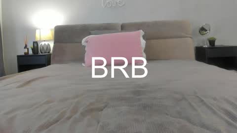 Snapshot of maddy_midnight chatting on 14, 11, 2025 maddy_midnight online show from 14, 11, 2025