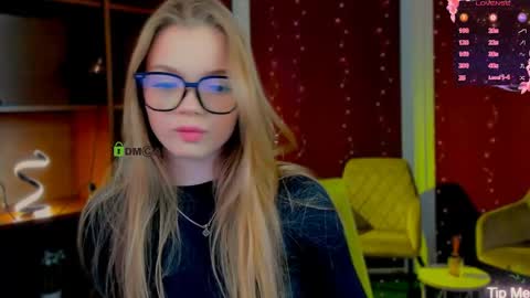 maddy moah online show from 25, 4, 2026