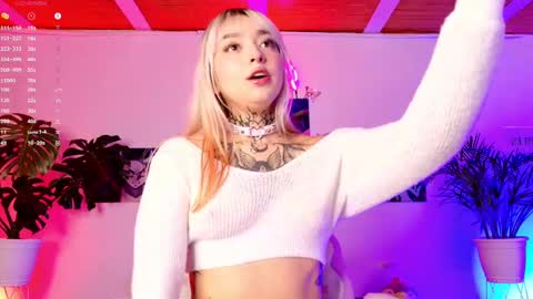 maddy_uwu online show from 25, 2, 2025