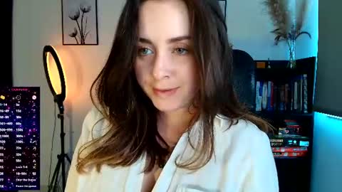 madelamee online show from 28, 7, 2026