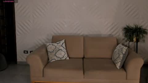 Snapshot of madelinefox_ chatting on 21, 4, 2026 Madeline online show from 21, 4, 2026