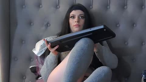 madelynvelure online show from 26, 11, 2025