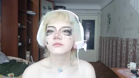 Snapshot of madgezari chatting on 7, 3, 2026 Alice Kaneki online show from 7, 3, 2026