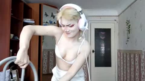 Snapshot of madgezari chatting on 13, 3, 2026 Alice Kaneki online show from 13, 3, 2026