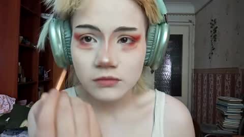 Snapshot of madgezari chatting on 22, 3, 2026 Alice Kaneki online show from 22, 3, 2026