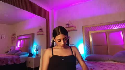 madhison_5 online show from 5, 5, 2026